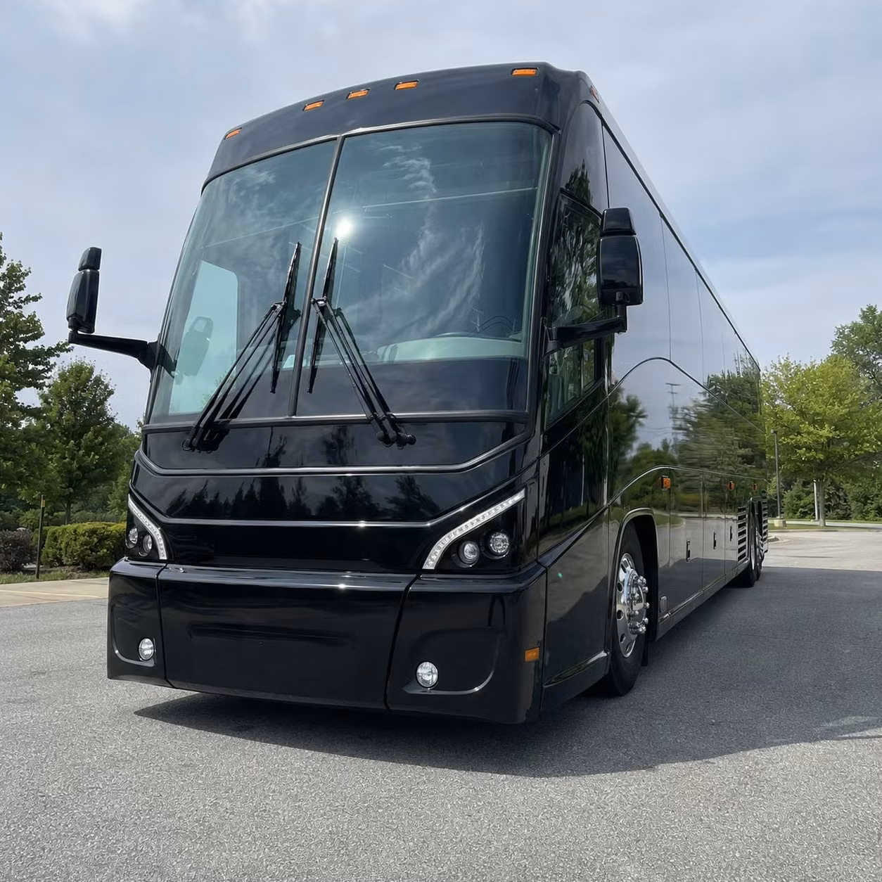 airport transfers and travel coordination for government delegations flying through medford