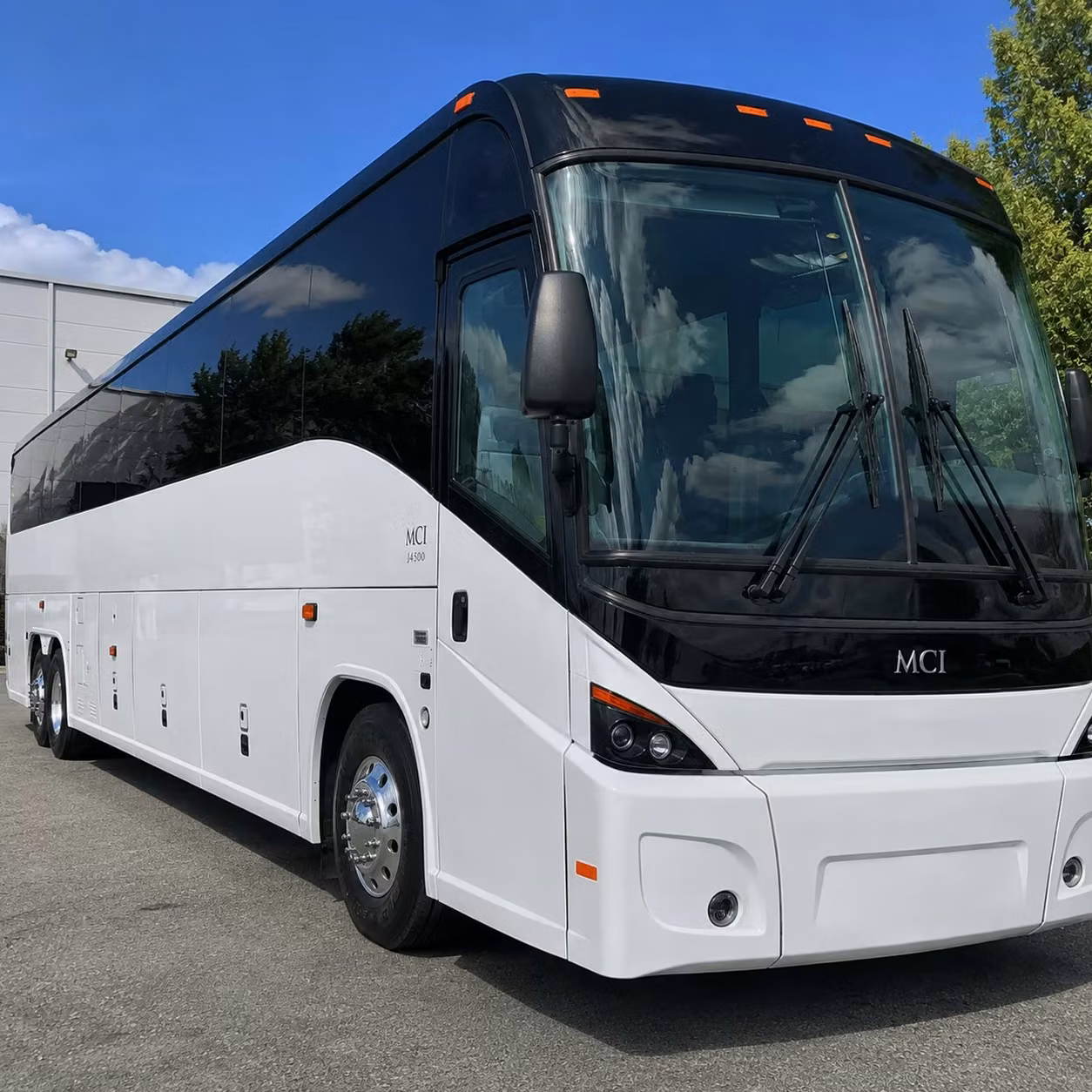 corporate event and conference shuttle bus rentals in medford